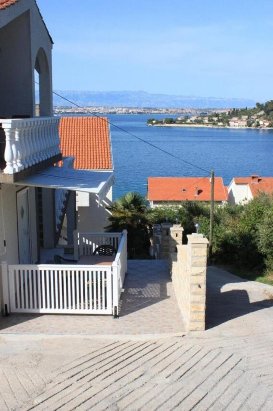 Apartments Nada - 100 M From Beach Kali Exterior photo